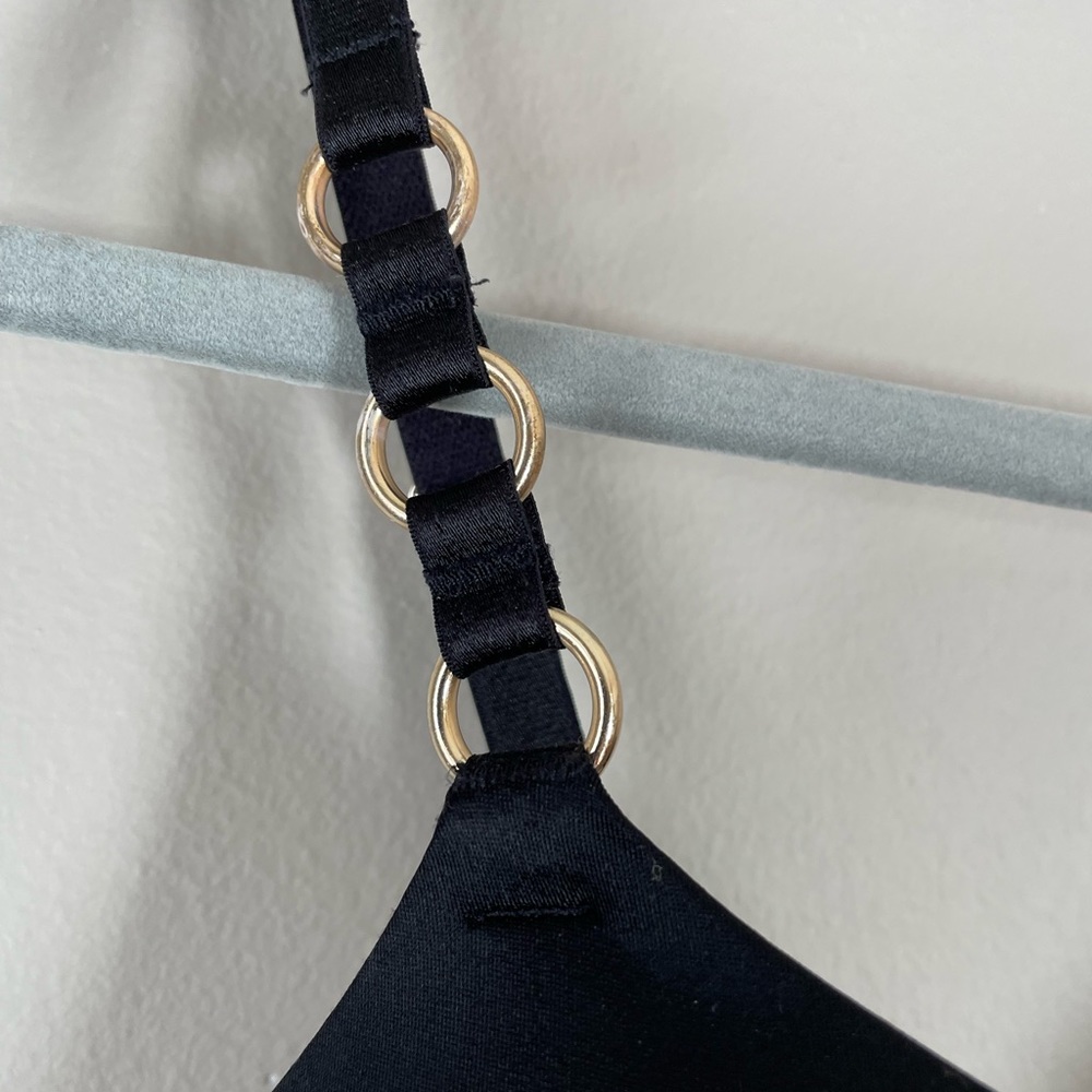 Victoria secret Bra - Picture 2 of 5